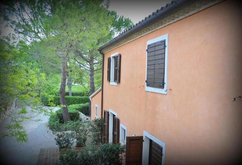 فندق Rustico Del Conero