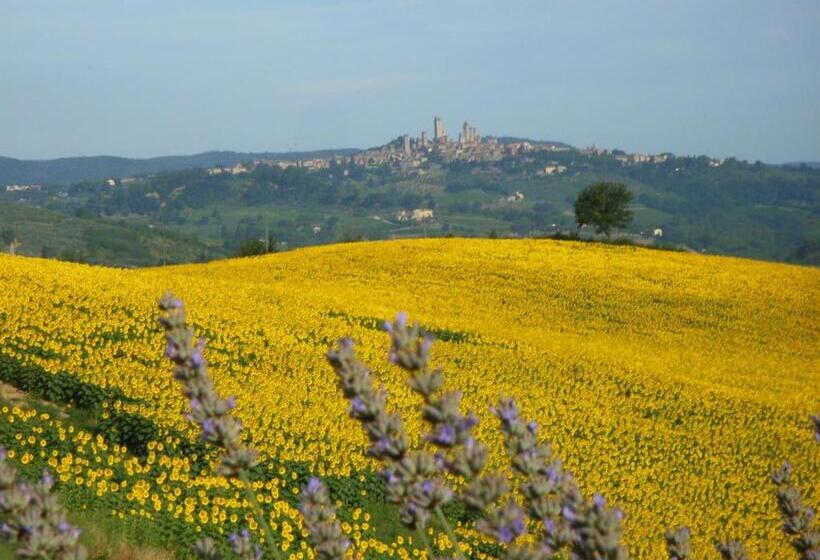 فندق Taverna Di Bibbiano