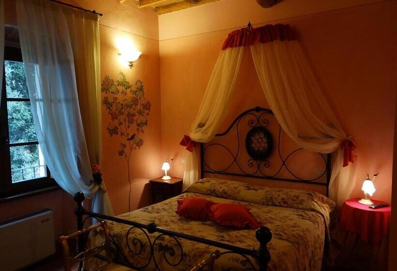 فندق Taverna Di Bibbiano