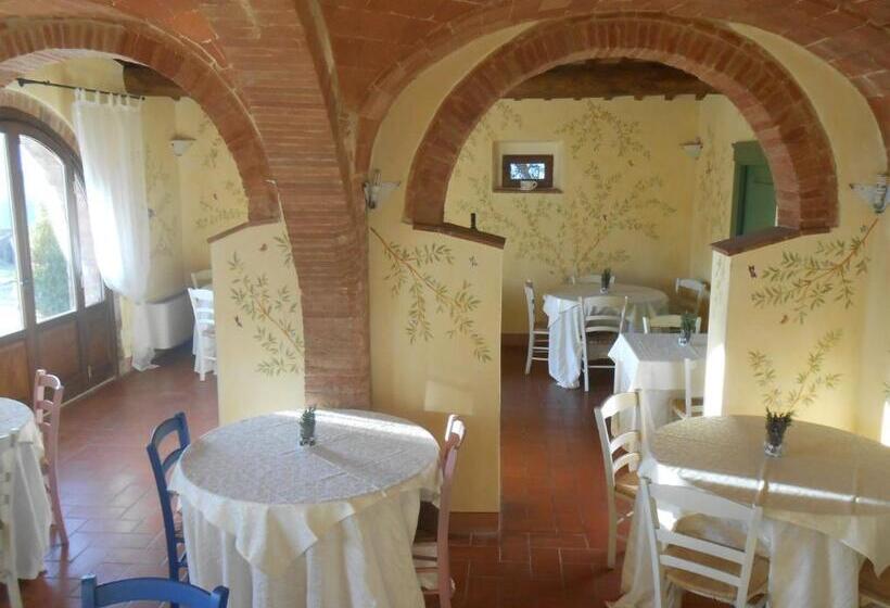 فندق Taverna Di Bibbiano