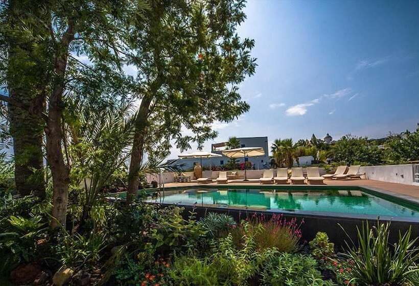 Il Gabbiano Relais In Stromboli