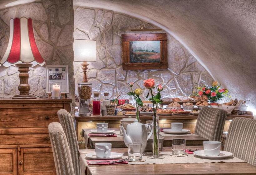 펜션 B&b Il Grottino Di Assergi