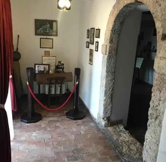بنسيون B&b La Staffa