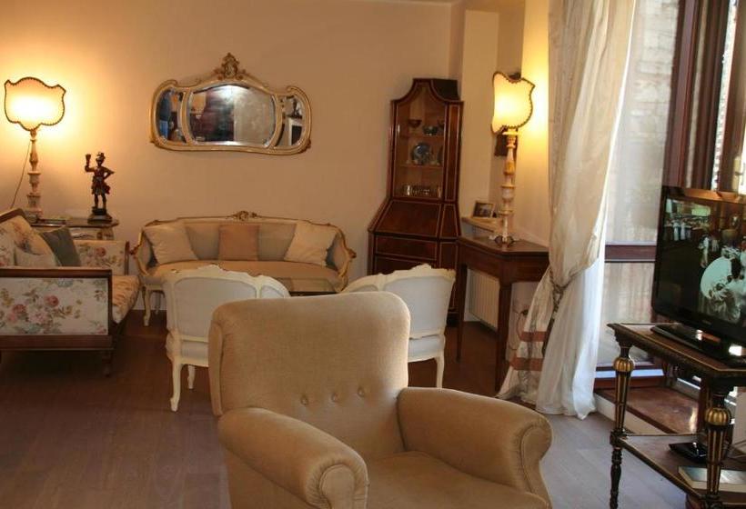 پانسیون La Piazzetta Del Borgo