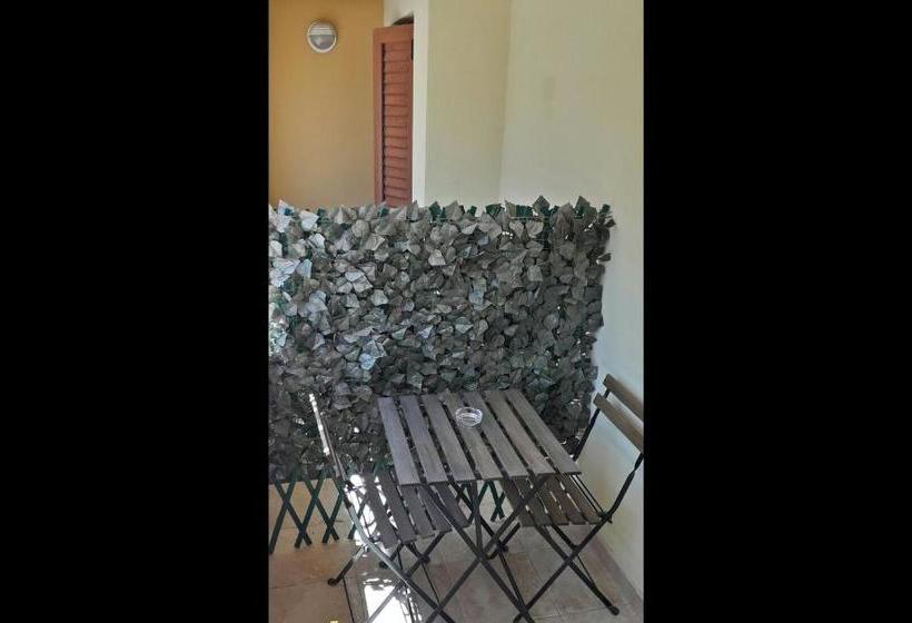 פנסיון Meravisola Costa Rei