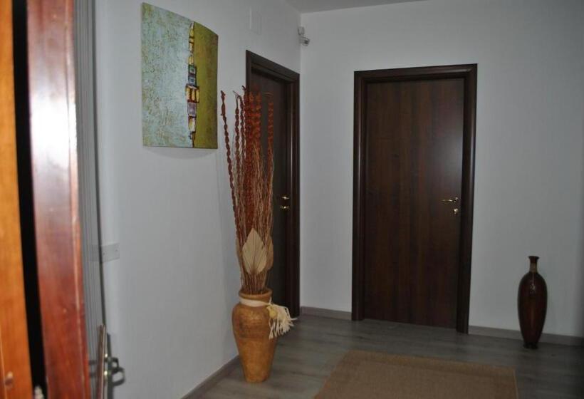 פנסיון Raxul Room