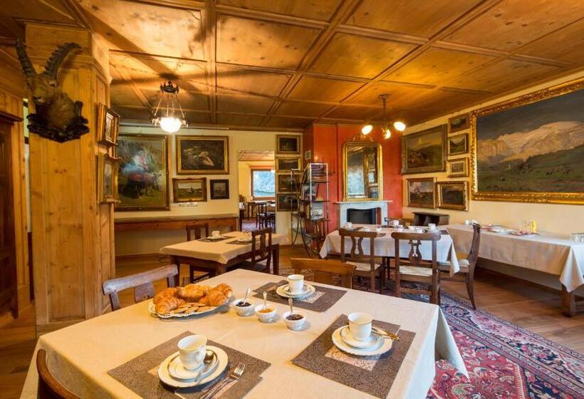 פנסיון Walser House