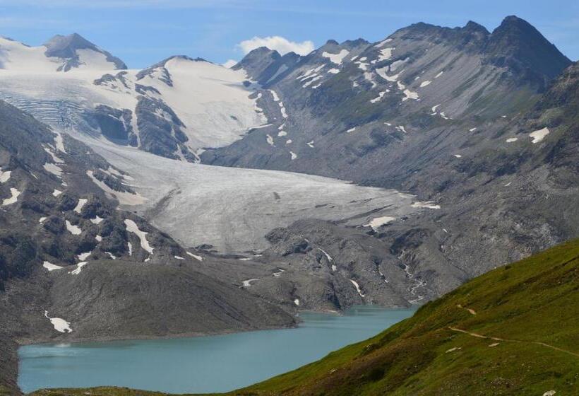 פנסיון Zwargji