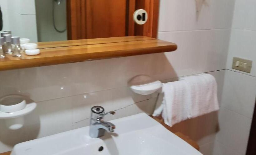 ユースホステル Mamma Teresa