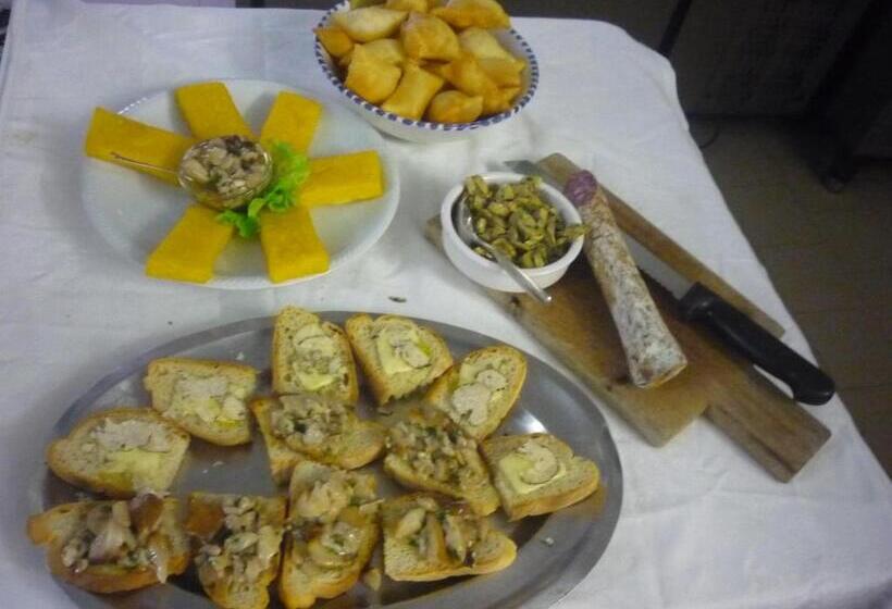 ユースホステル Mamma Teresa