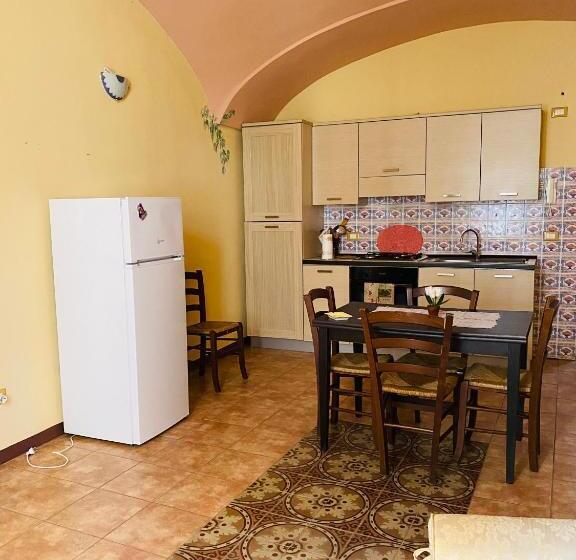 Antica Dimora Biancospino   Bosa Centro   Appartamento 6