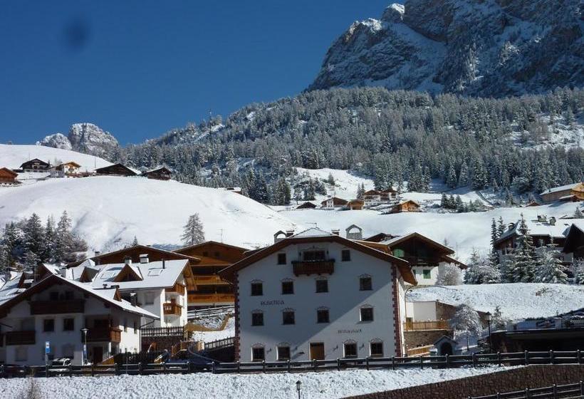 Apartments Restaurant Rusctlea