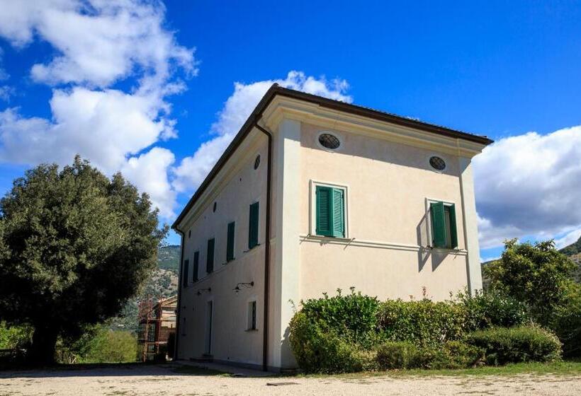 ホテル Agriturismo Colle Tocci