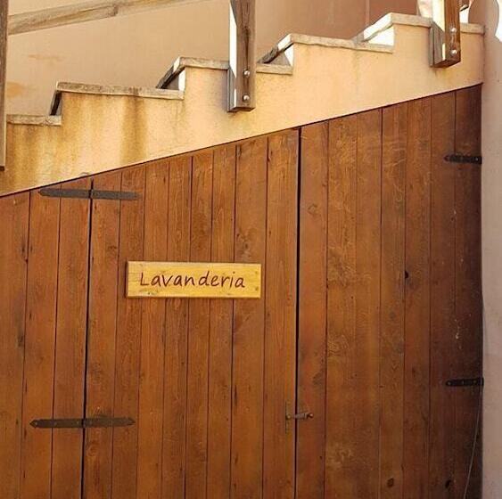 هتل Agriturismo Fattoria Le Origini