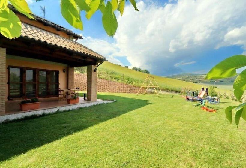 هتل Agriturismo Fattoria Le Origini