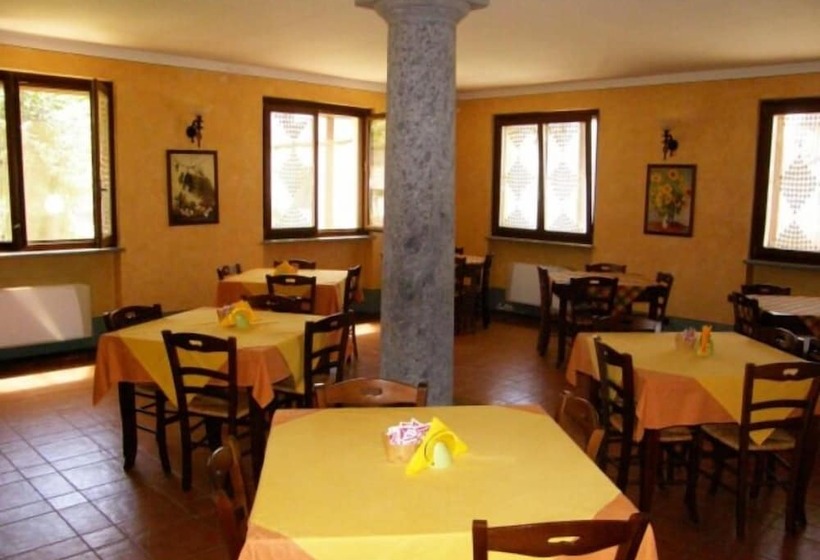 בית מלון כפרי Agriturismo Greppi