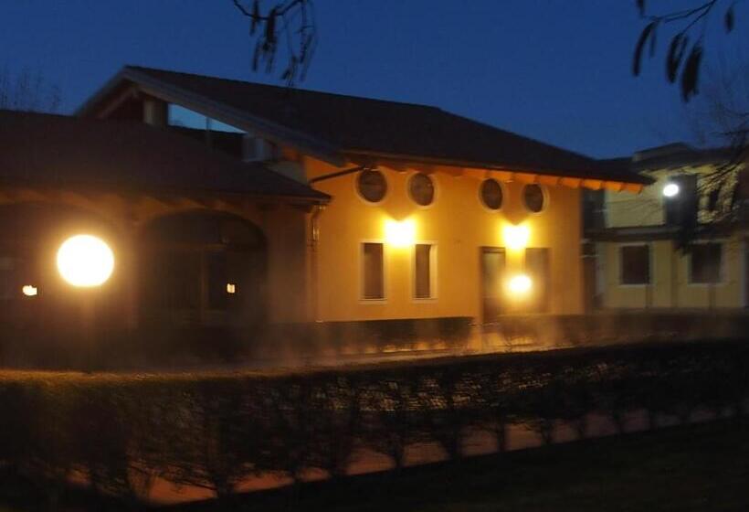 בית מלון כפרי Agriturismo Greppi