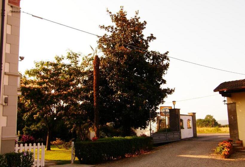 בית מלון כפרי Agriturismo Greppi