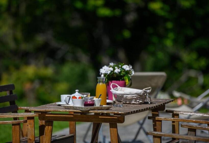 Отель Agriturismo L Ciabot