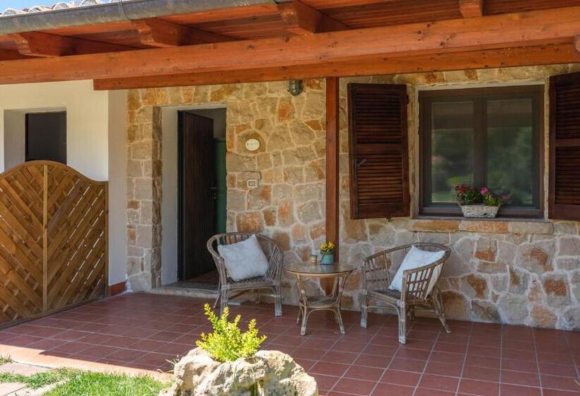 ホテル Agriturismo La Genziana