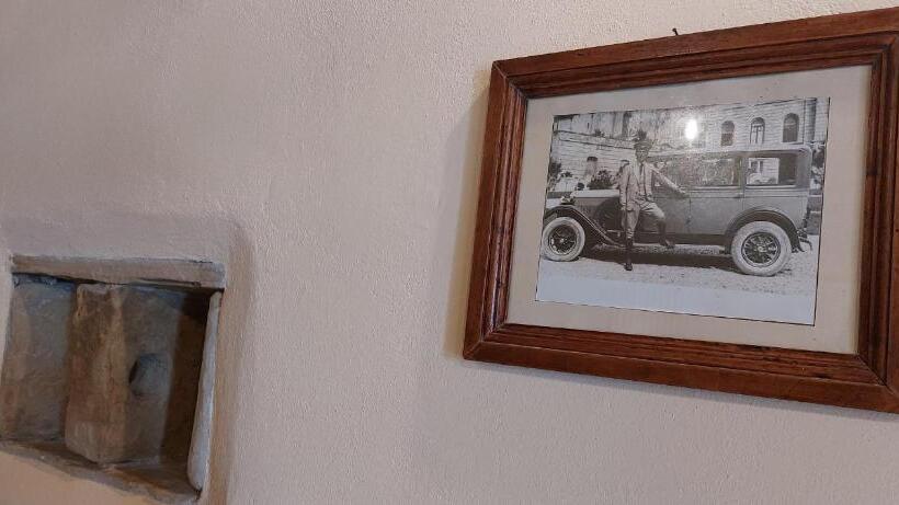 호텔 Agriturismo La Scarpaia