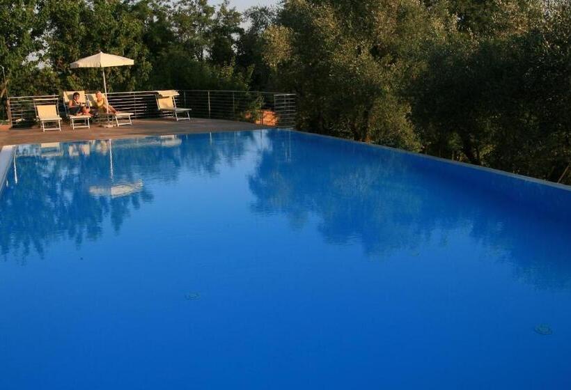 בית מלון כפרי Agriturismo Le Vescovane