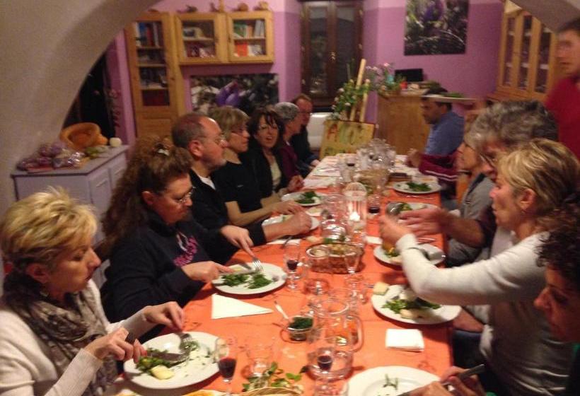 호텔 Agriturismo Zafferano E Dintorni