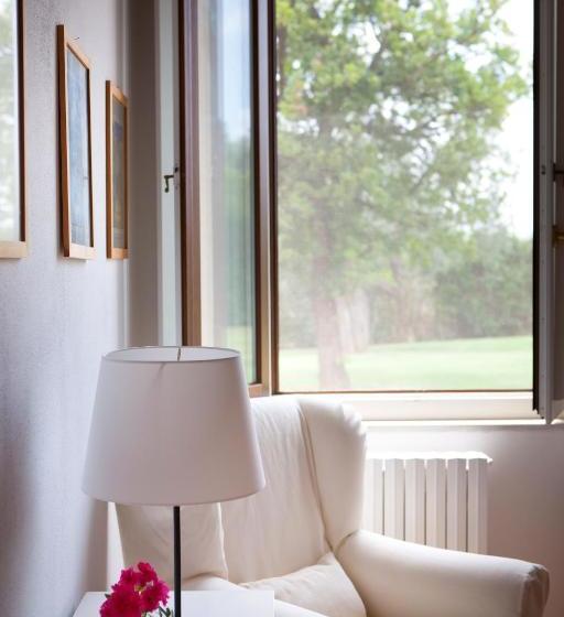 Отель Agriturismo Castello Di Bolgheri