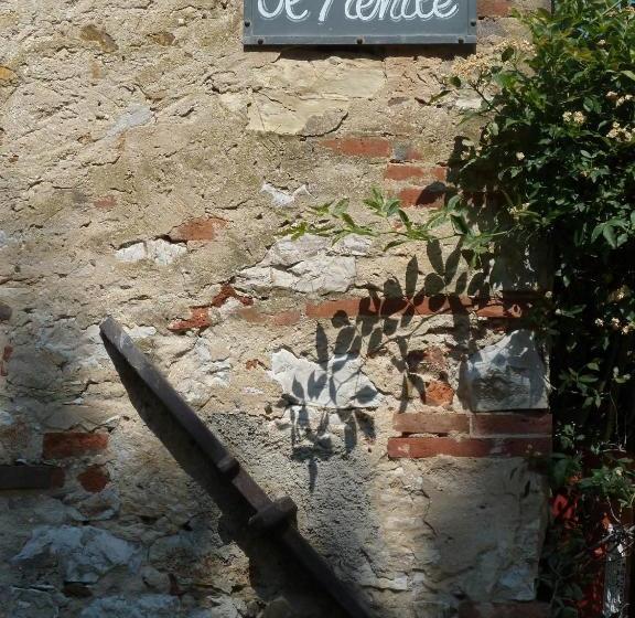 בית מלון כפרי Fattoria Di Camporomano