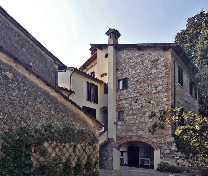 هتل Fattoria Le Poggiola