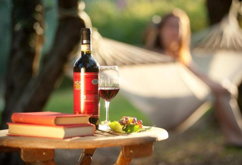 هتل Fattoria Le Poggiola