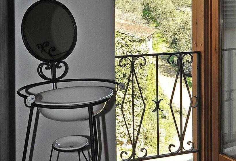 هتل Fattoria Le Poggiola