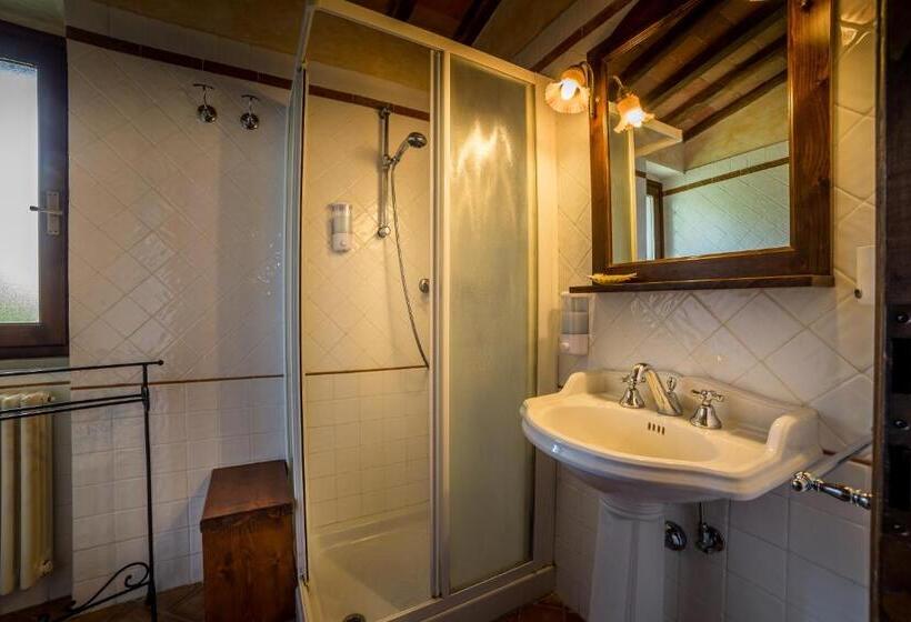 هتل Fattoria Montalbano