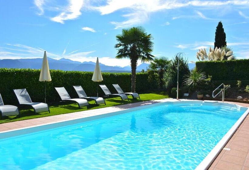 Отель Gutshof Sinn