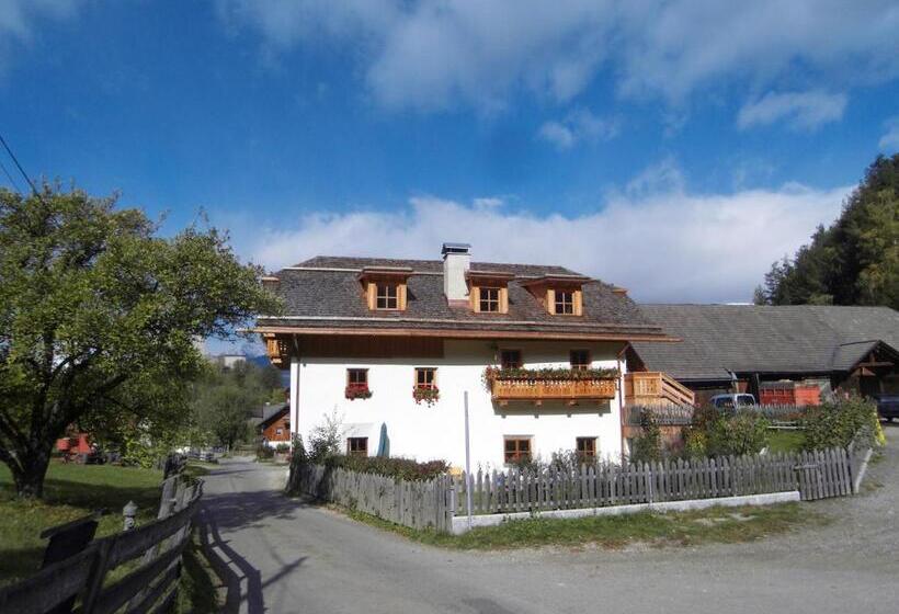 בית מלון כפרי Jörglmoar