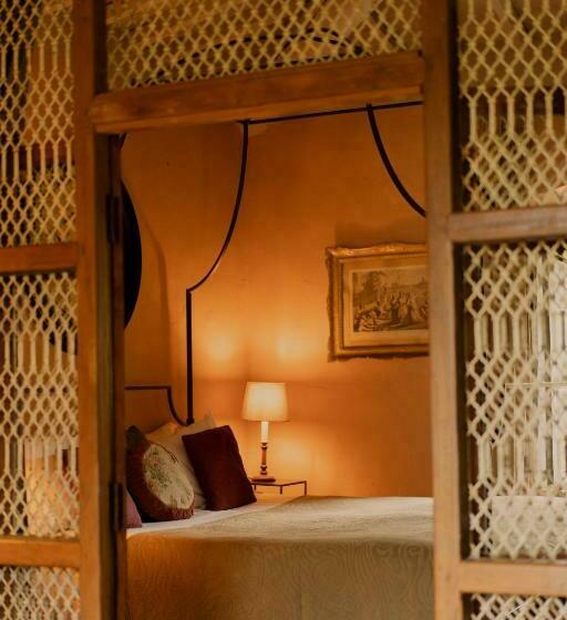 هتل La Striscia Wine Resort