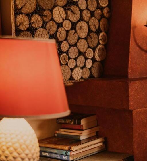 هتل La Striscia Wine Resort