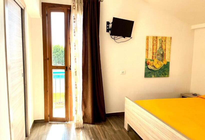 Отель Pescheto Tenuta Chimenti