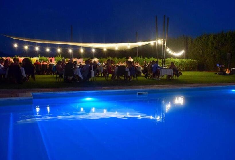 Отель Pescheto Tenuta Chimenti