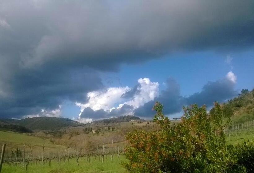 فندق Podere Montese Country House