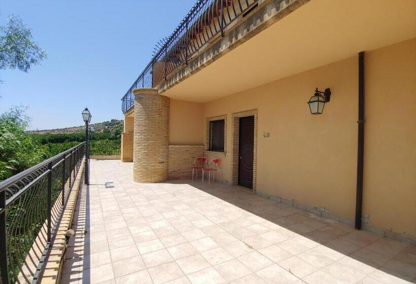 Отель Tenuta Bellaprima Caltagirone