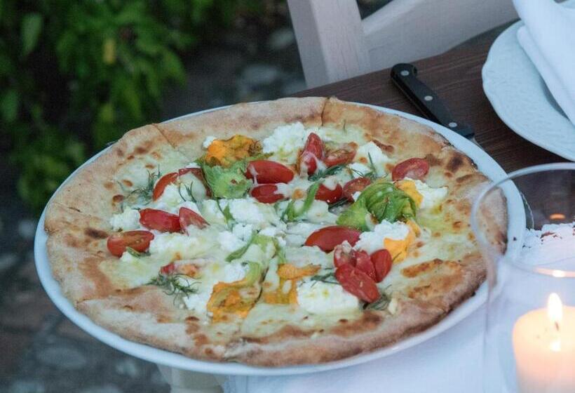 Отель Villa Montecastello