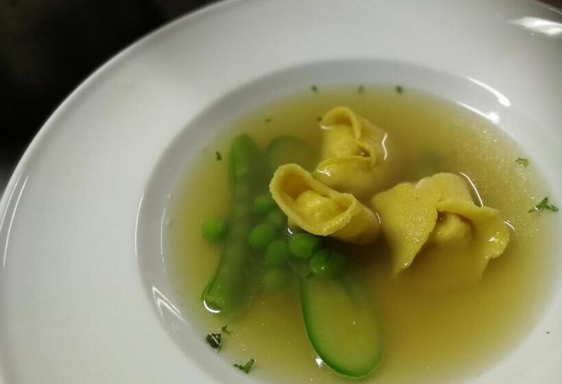 Отель Villa Montecastello