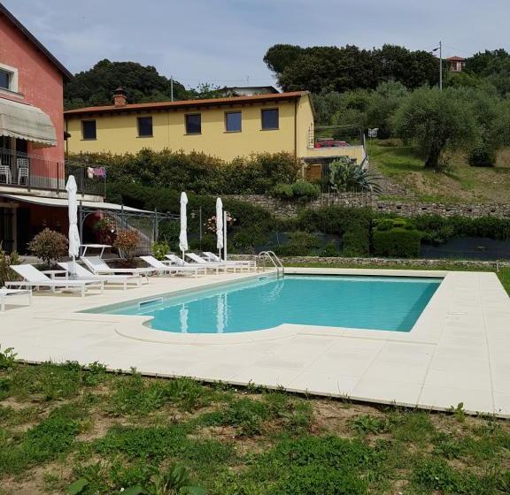 پانسیون Affittacamere La Collina Degli Ulivi