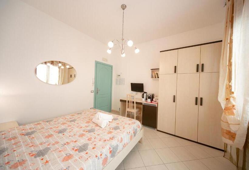 Пансион Appartamenti Sottomarina Carla