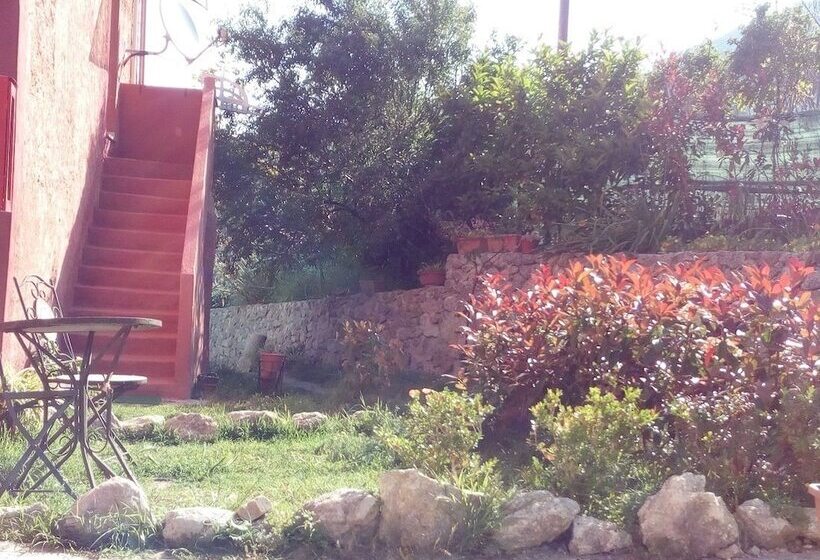 Пансион Casolare Al Porto