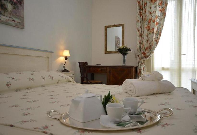 ペンション Catarin Comfort Rooms