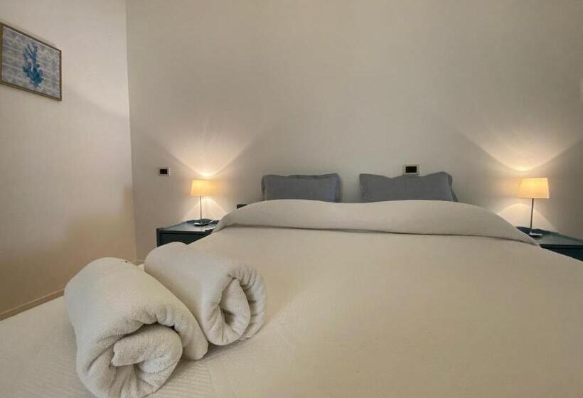 ペンション Catarin Comfort Rooms