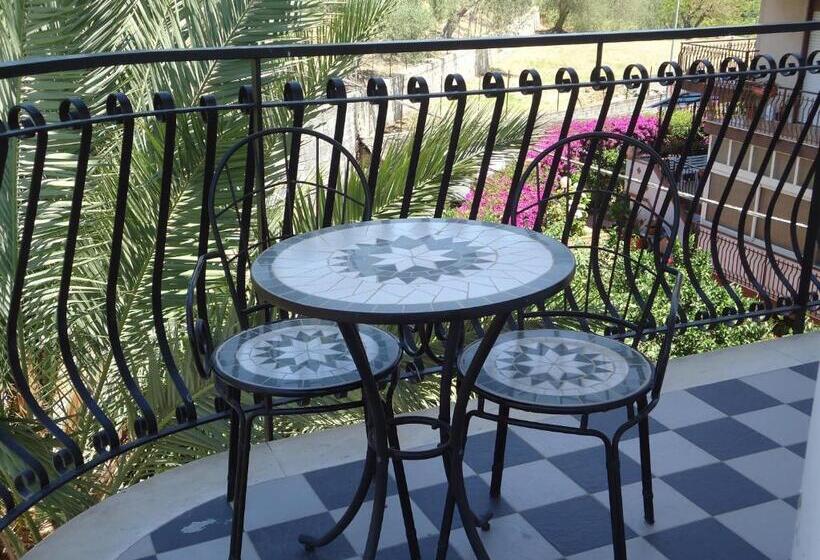 بنسيون Ciuscia