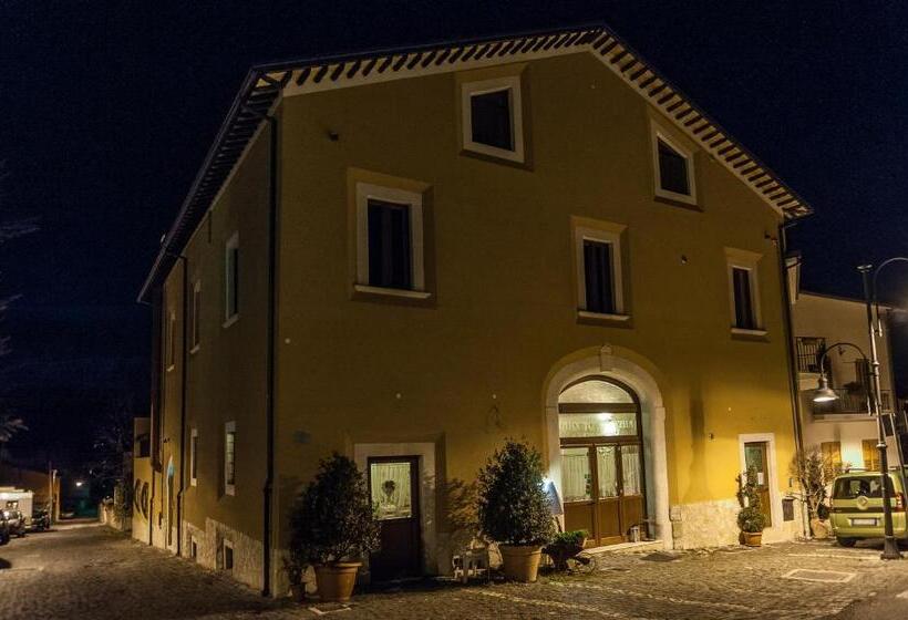 ペンション La Locanda Di Mariella Dal 1950